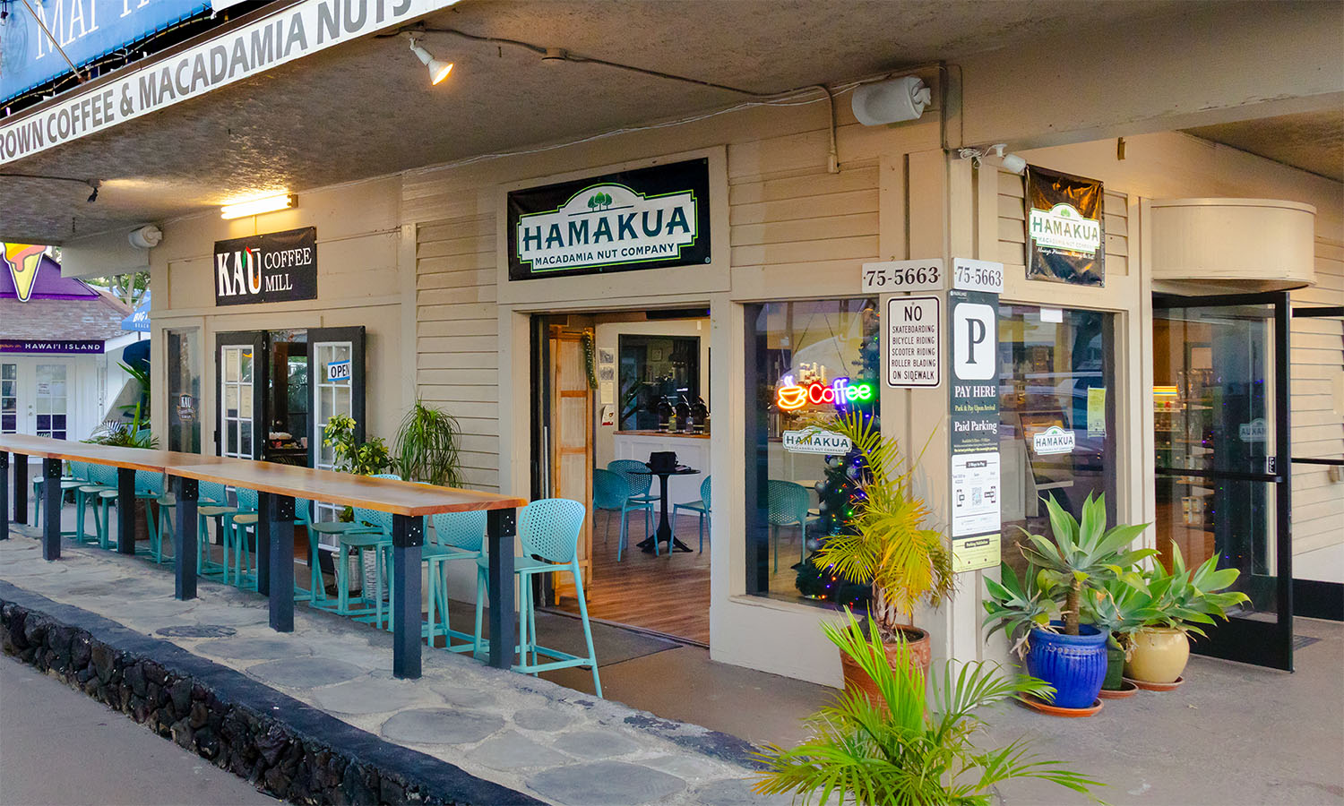 Exterior of Kaʻū Coffee Mill Cafe in Kailua-Kona